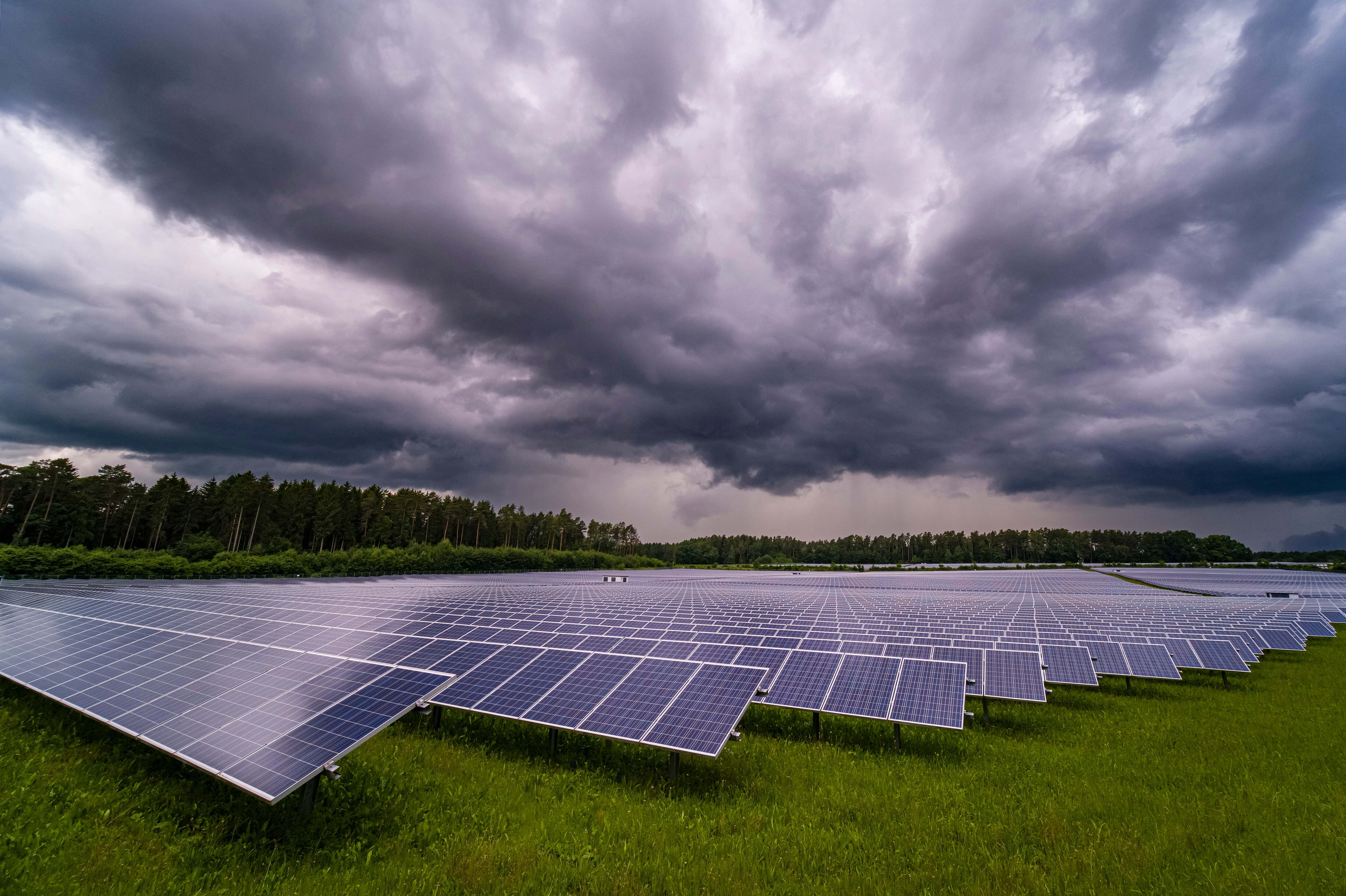 How a single cloud can make fortunes in Australia's electricity market