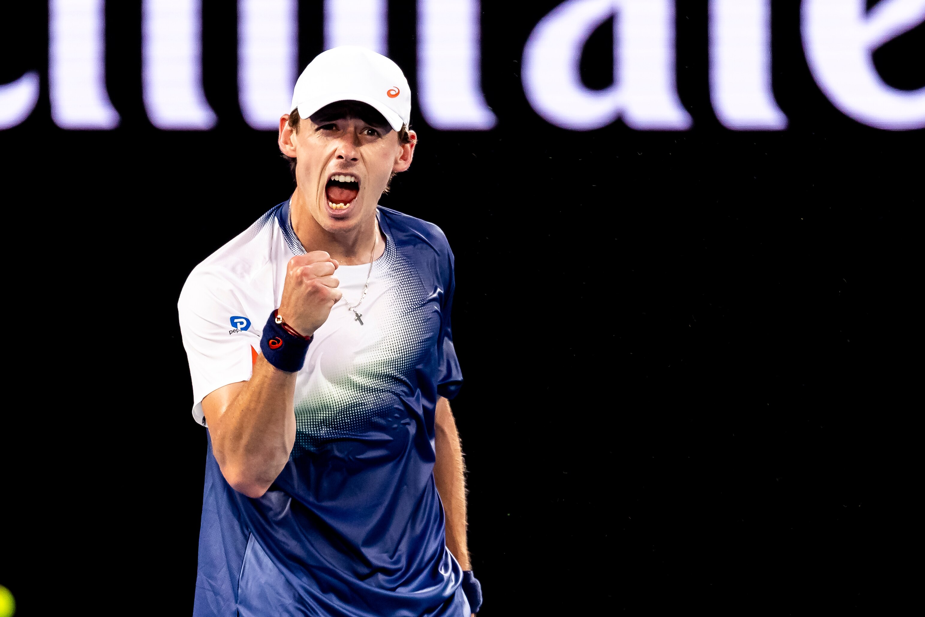de Minaur brilliant, Medvedev back to old tricks episode artwork