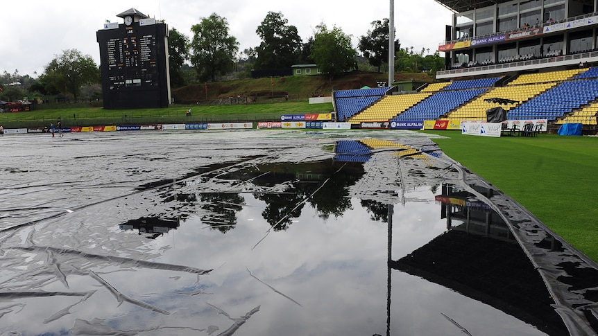 Heavy rain washed out the second day's play in the final test between Sri Lanka and Pakistan.