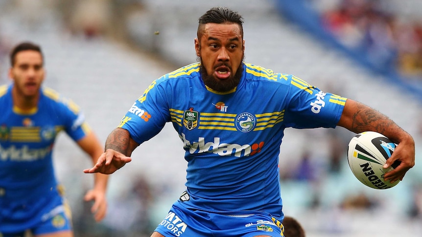 Kenny Edwards makes a charge for the Eels