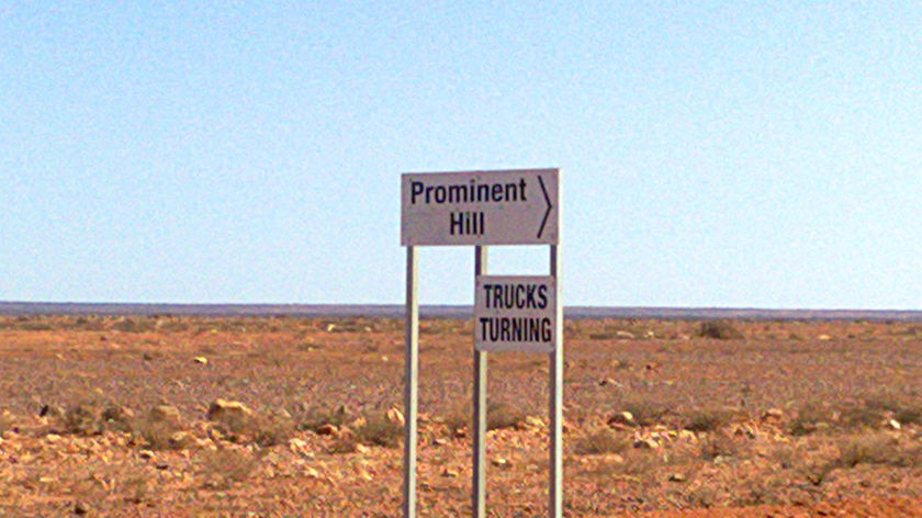 Sign to Prominent Hill