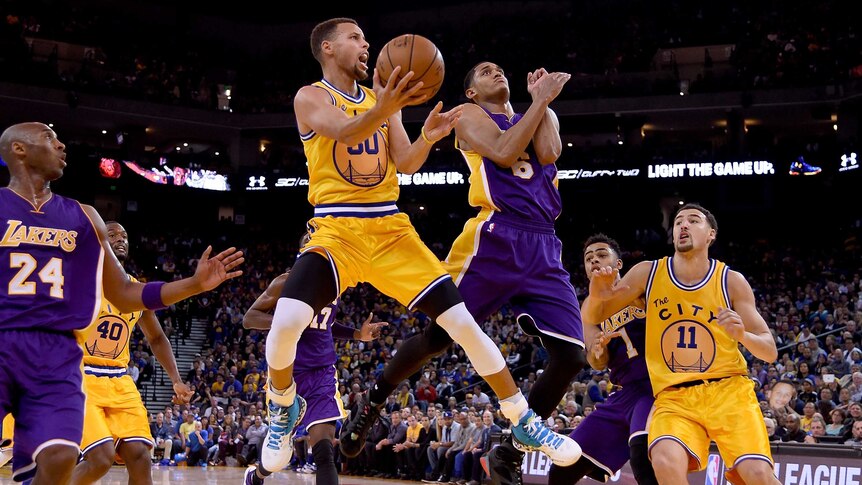 NBA scores 2015: 16-0 Warriors make Lakers look foolish while setting NBA  record 