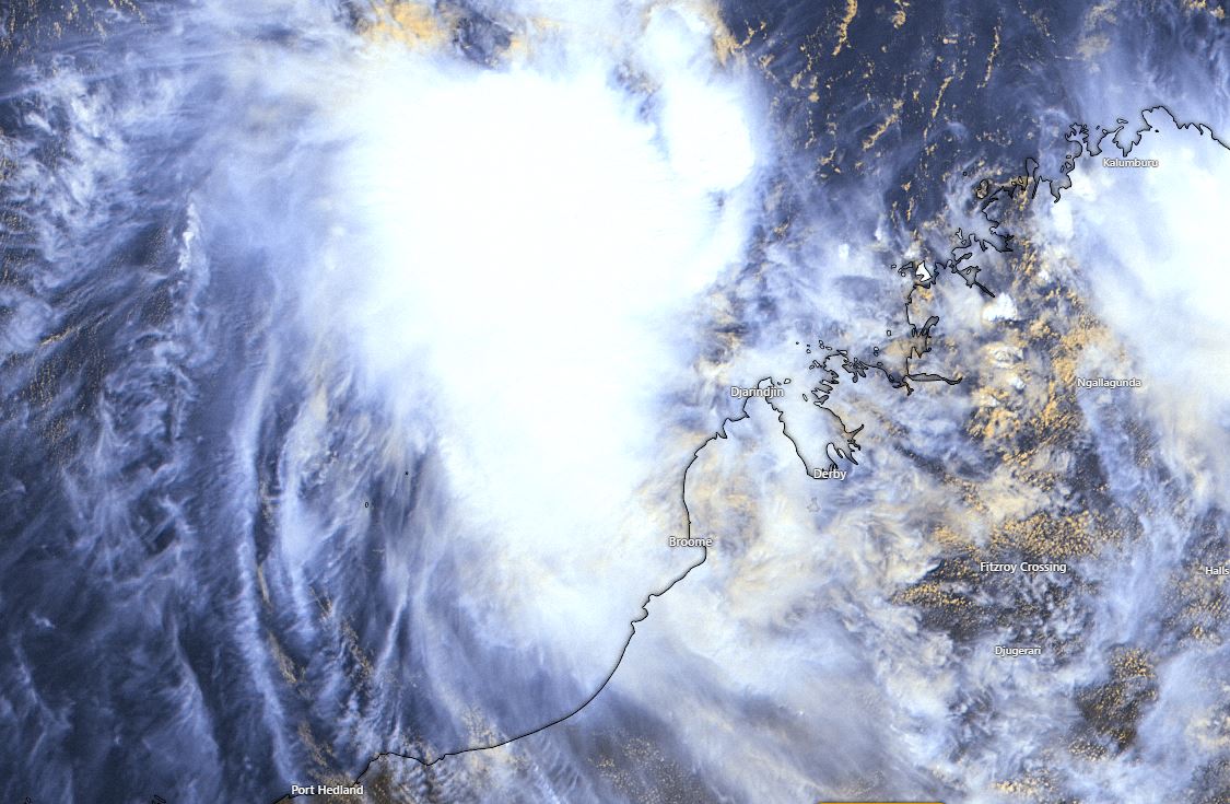 Tropical Cyclone Ilsa begins final approach to WA's Pilbara and Kimberley - Vimarsana News