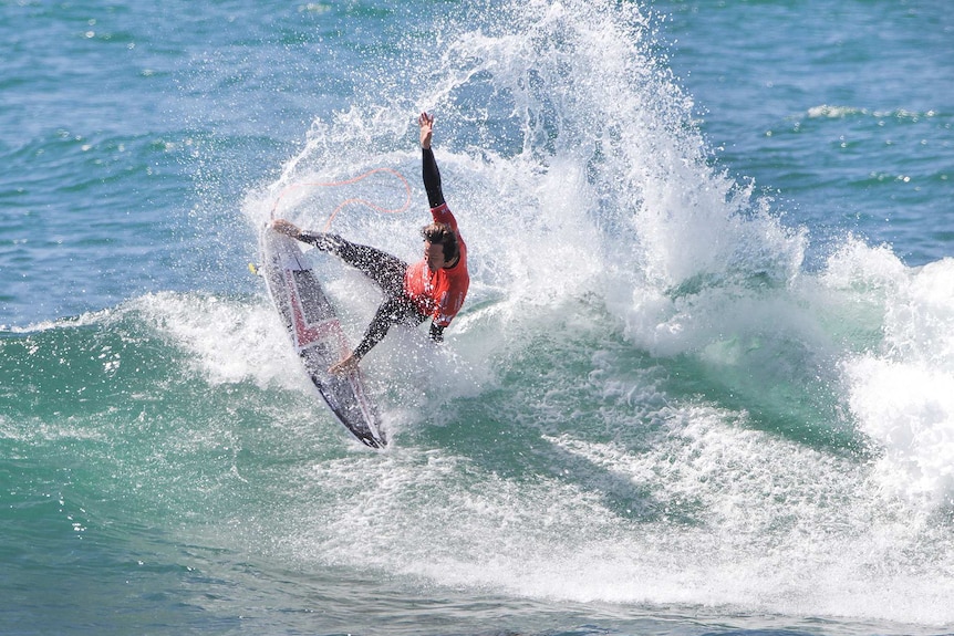 Jordy Smith surfing at Trestles, California