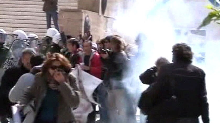 Demonstrators have clashed with police outside parliament in Greece, over the government's new plan
