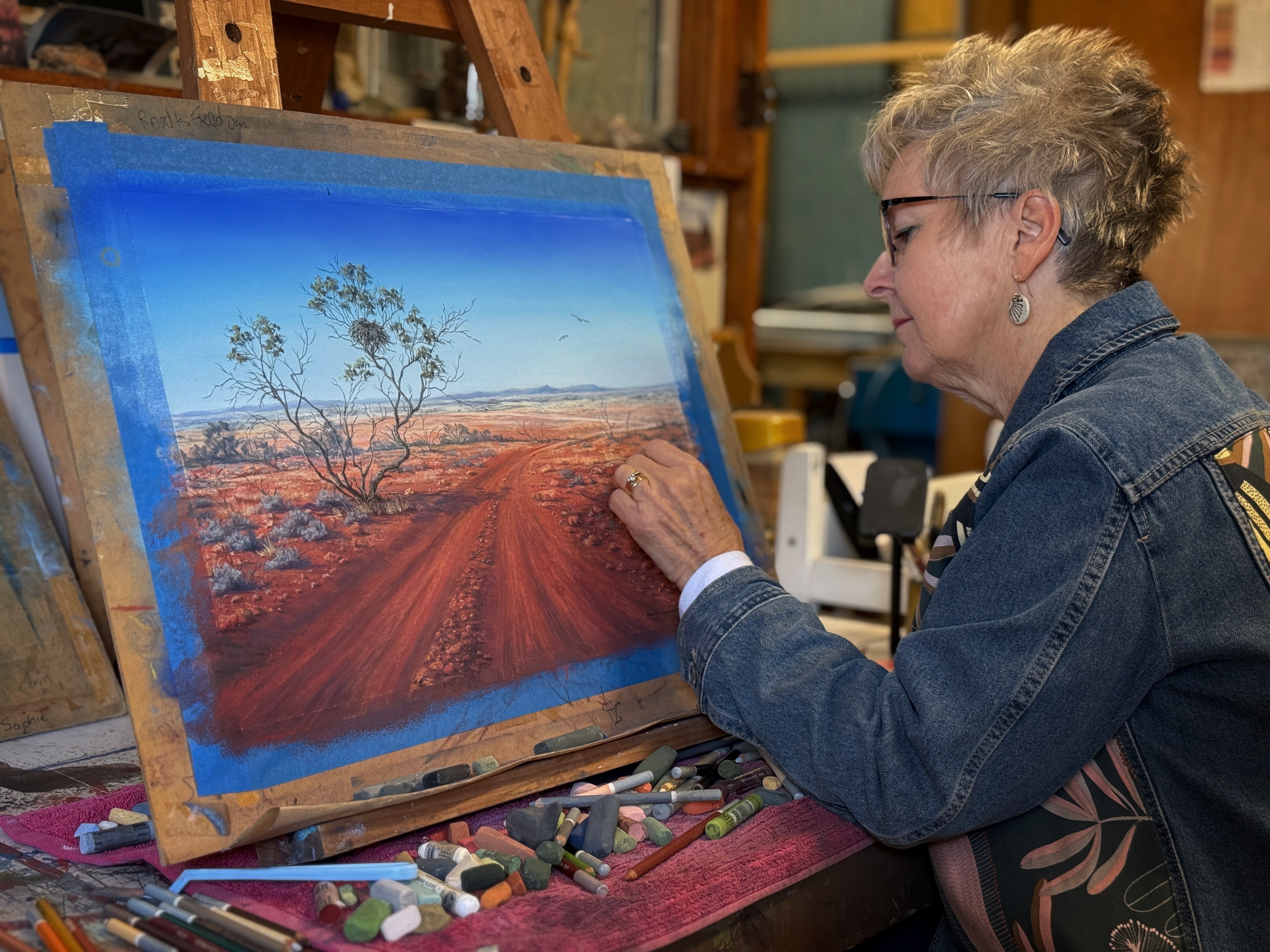 Artist's paintings sprouted from dry red dust of Bourke's harshest years