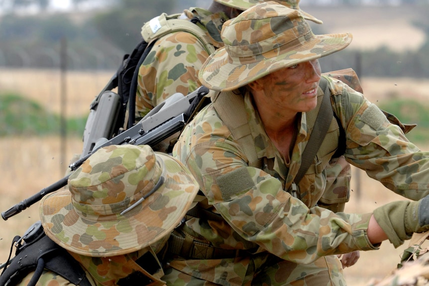 Female soldiers in the field (ADF)