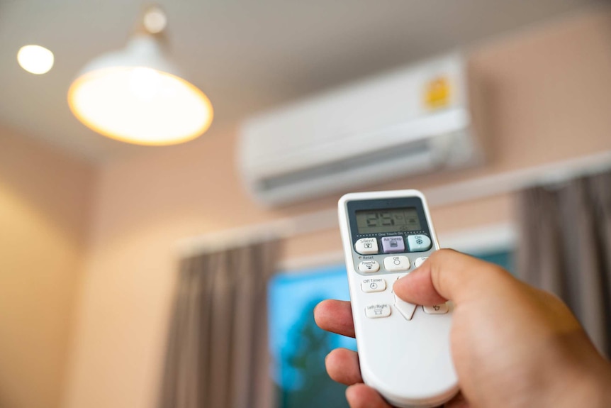 Controlling air conditioner temperature