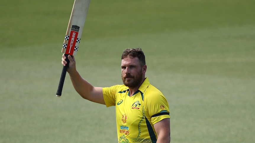 Aaron Finch prend sa retraite du cricket international après une brillante carrière dans les formats Twenty20 et ODI