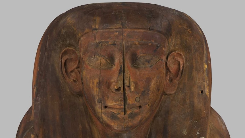 Egyptologists excavate feet of 2,500-year-old mummy