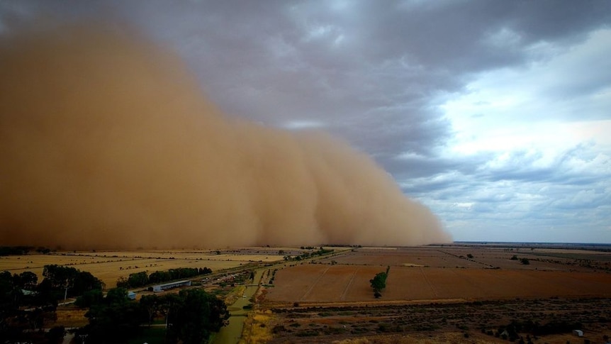 A dust storm sweeps across Kerang in northern Victoria