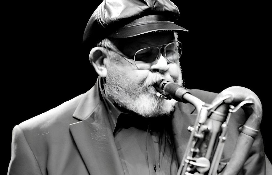 Saxophonist Bob Bertles