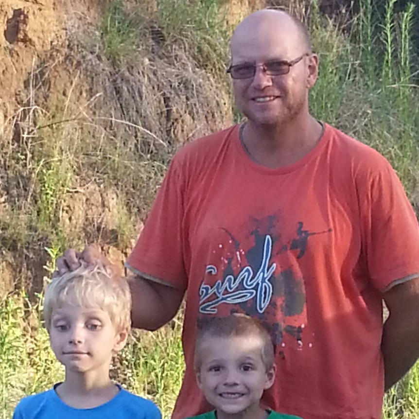 teven Van Lonkhuyzen, 37, and sons Timothy and Ethan