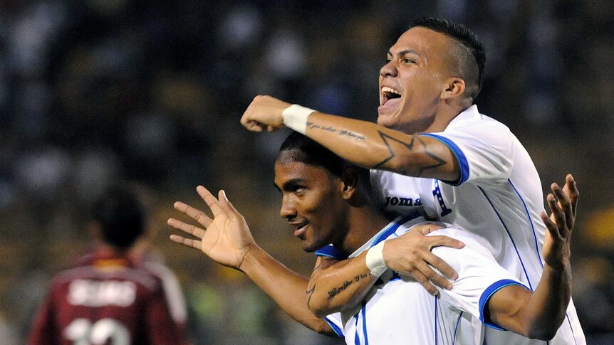 Honduras celebrate goal