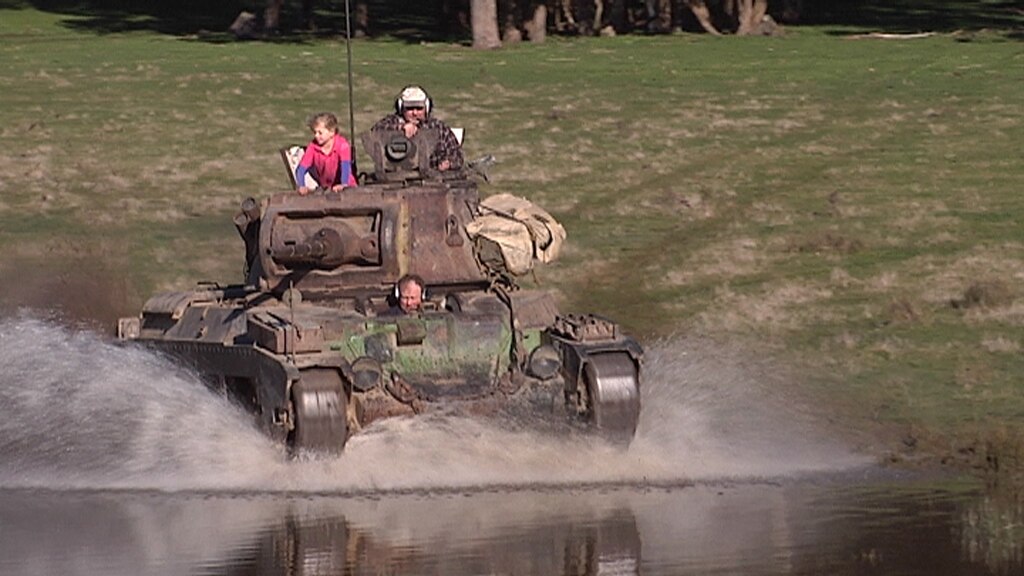 Ex-WWII tanks still used as paddock bashers on Australian farms