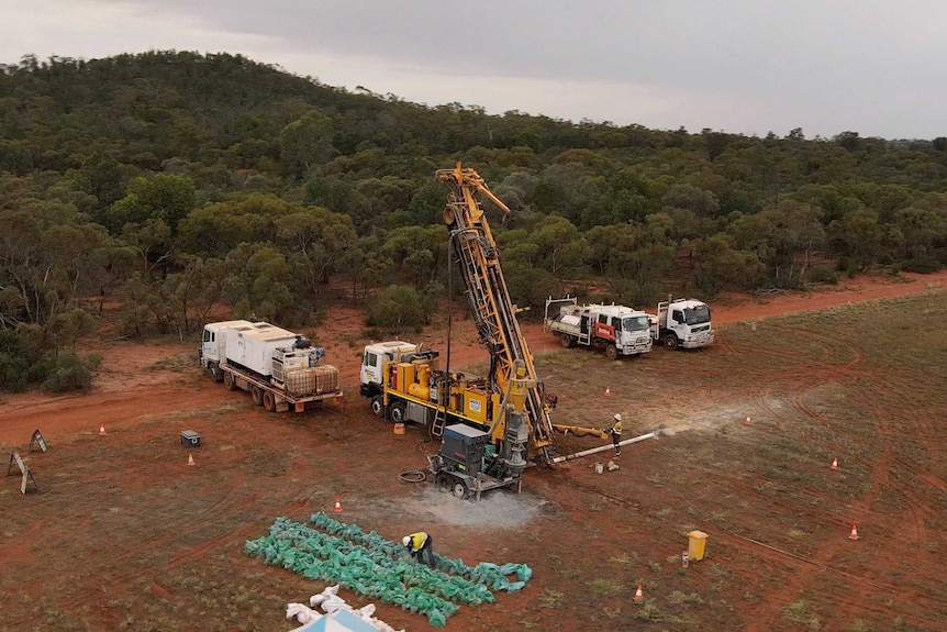 Australian, Gold and Copper Limited drill Program Lake Cargelligo.