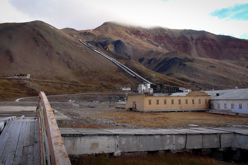 Coalmine on side of mountain