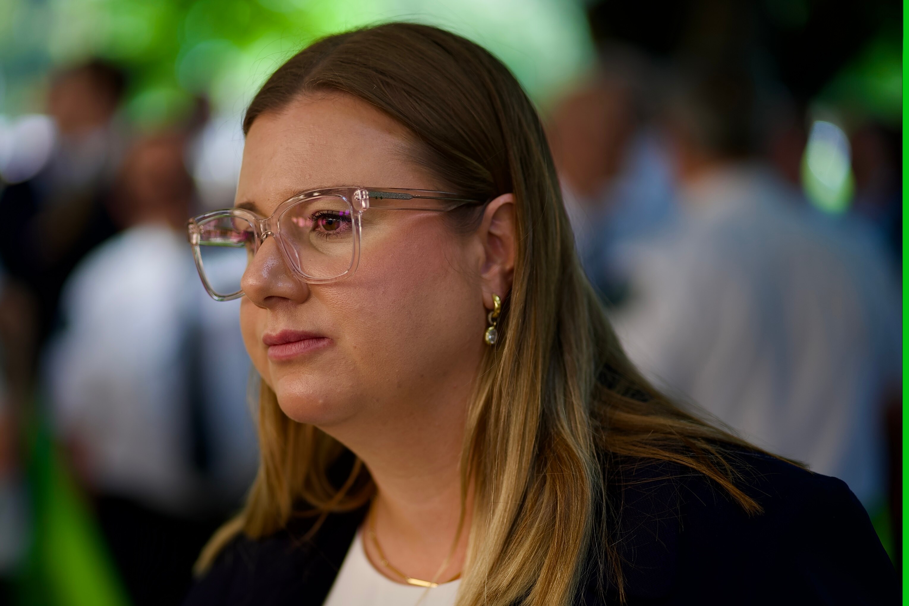 Un funcionario de la Asociación de Servicios Públicos en una manifestación en el distrito financiero de Adelaida.