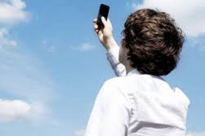Victorians suffering from 'poor' phone reception call for greater telco ...