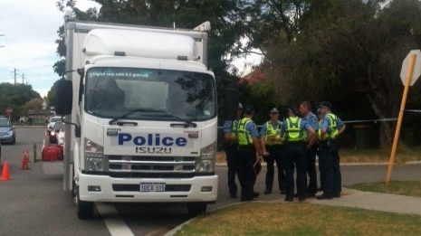 Officers at scene of Swanbourne shooting