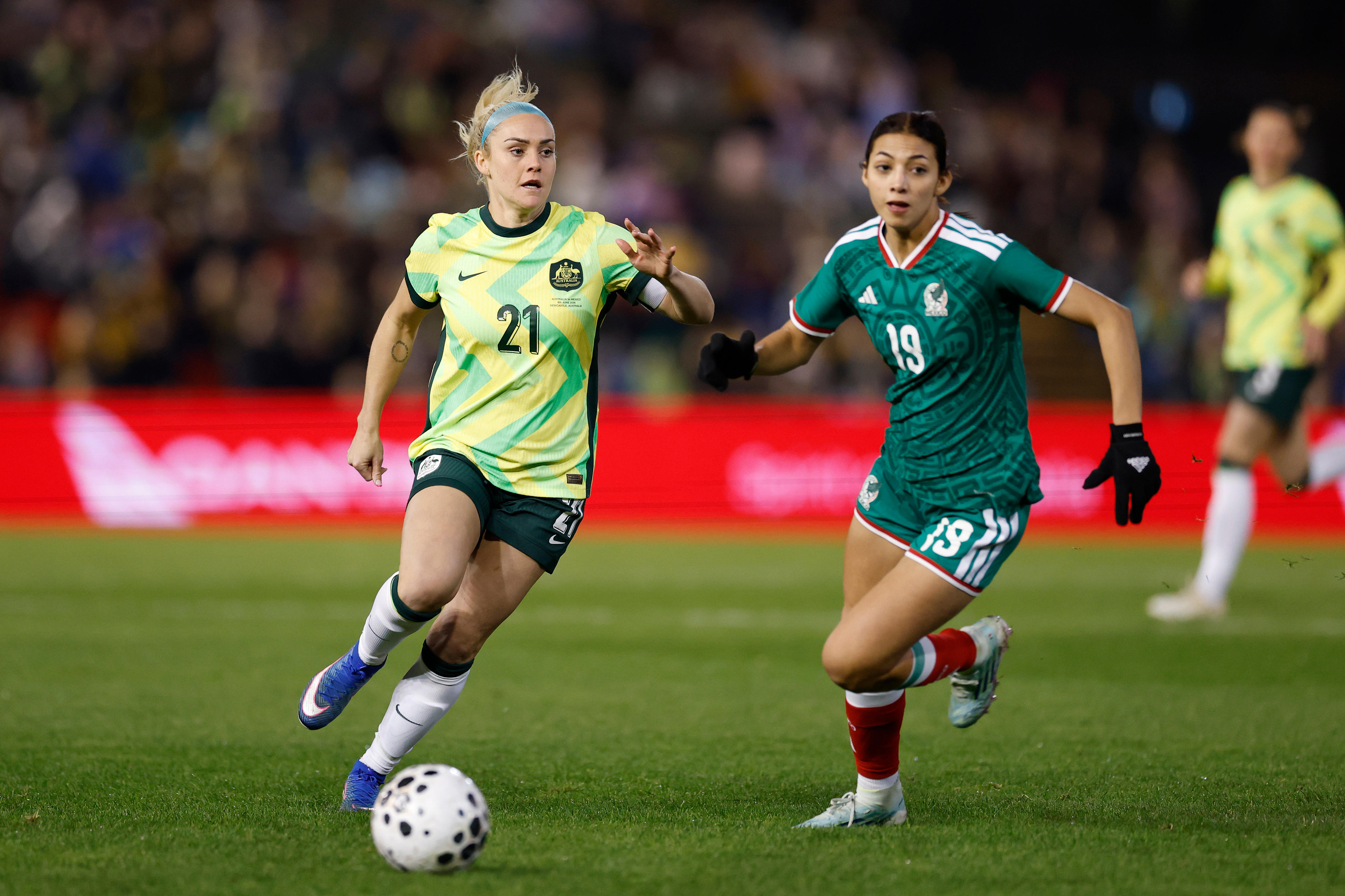 Live: Matildas in lockstep with Mexico in Carpenter's 100th international