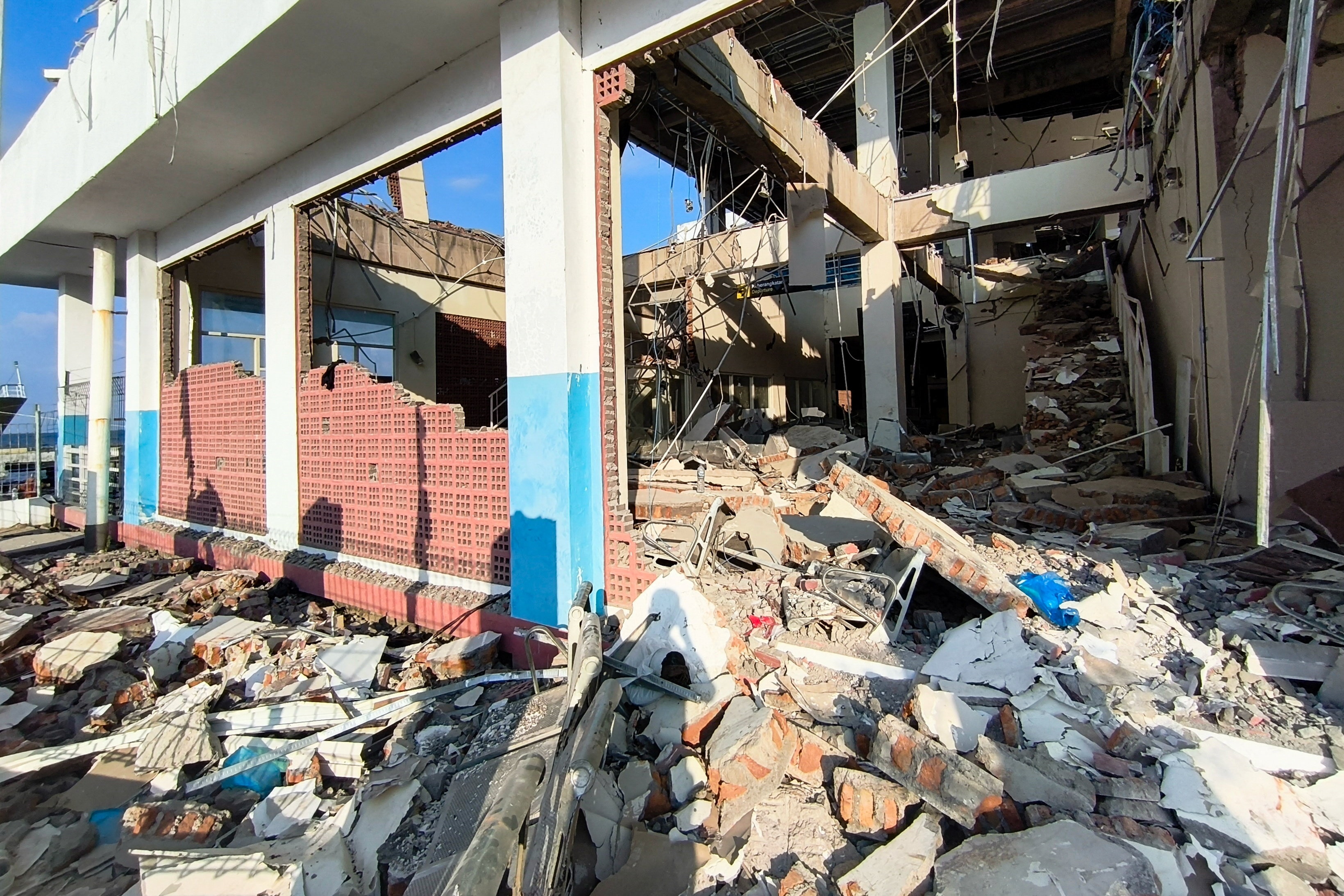 A building damaged in an earthquake.