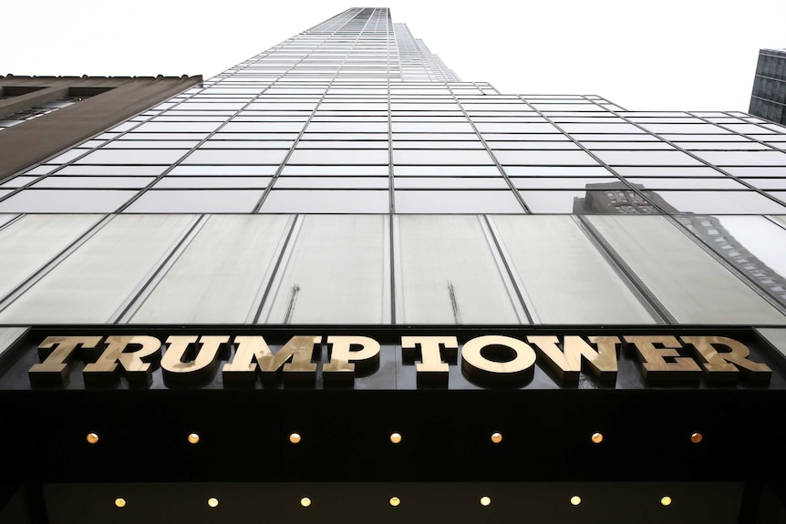 Башня Трампа была сфотографирована на Пятой авеню в Манхэттене, Нью-Йорк.