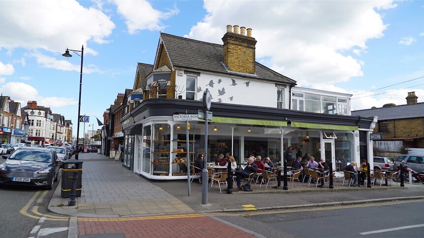 Cappuccino Bakery and street in Leigh-On-Sea