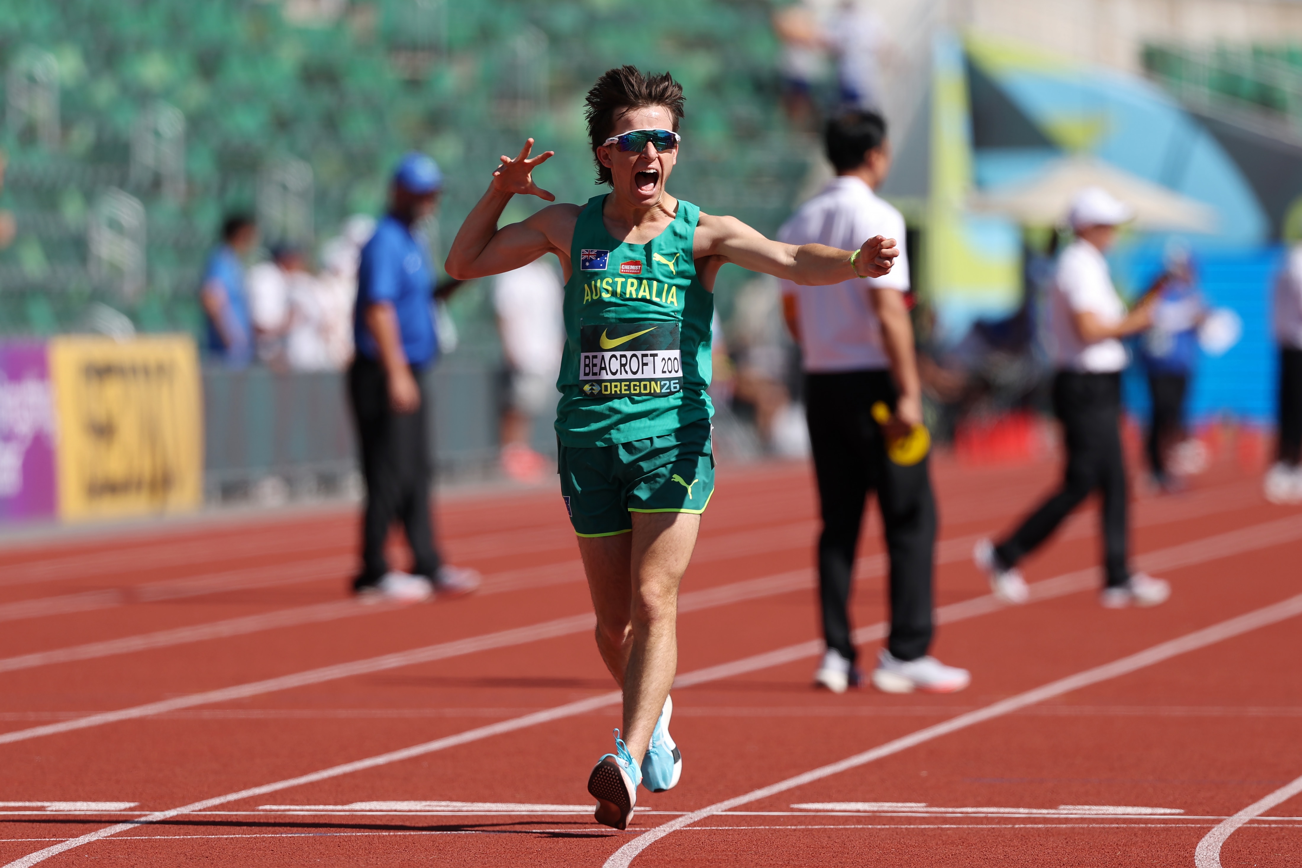 Australian Beacroft smashes U20 world record to continue golden form