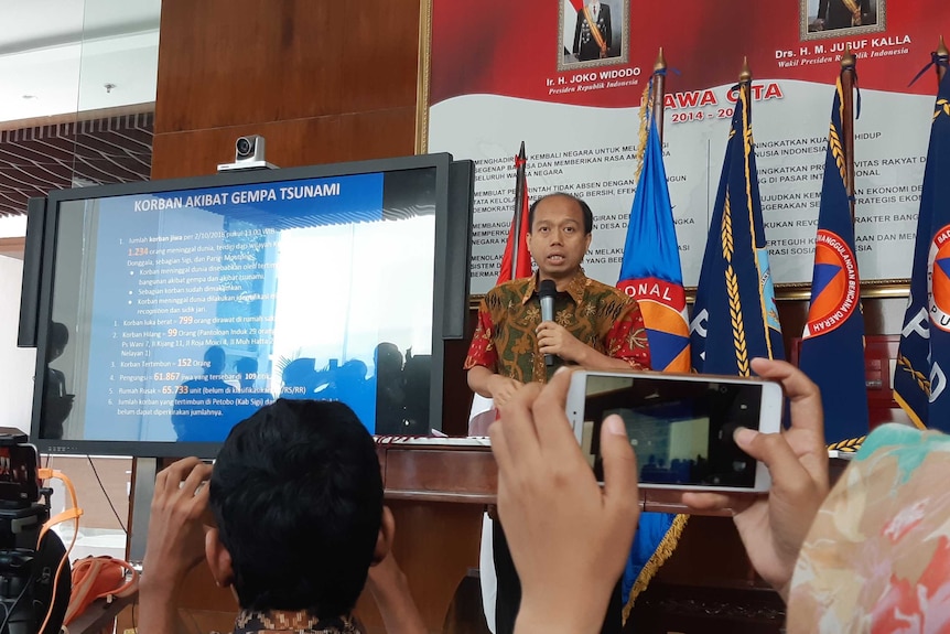 Sutopo Purwo Nugroho dalam konferensi pers di kantor BNPB (2/10/2018).