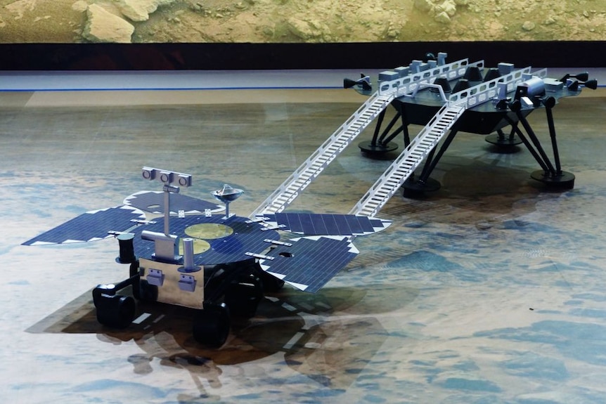 Modelo Zhurong rover con tianwen lander 1