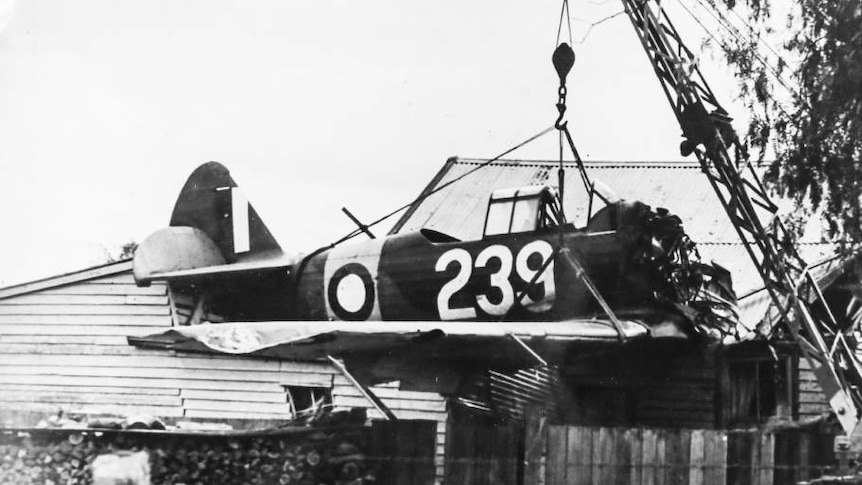 RAAF trainee Frank Robertson's plane crashed on top of Nurse Carter's house in 1943