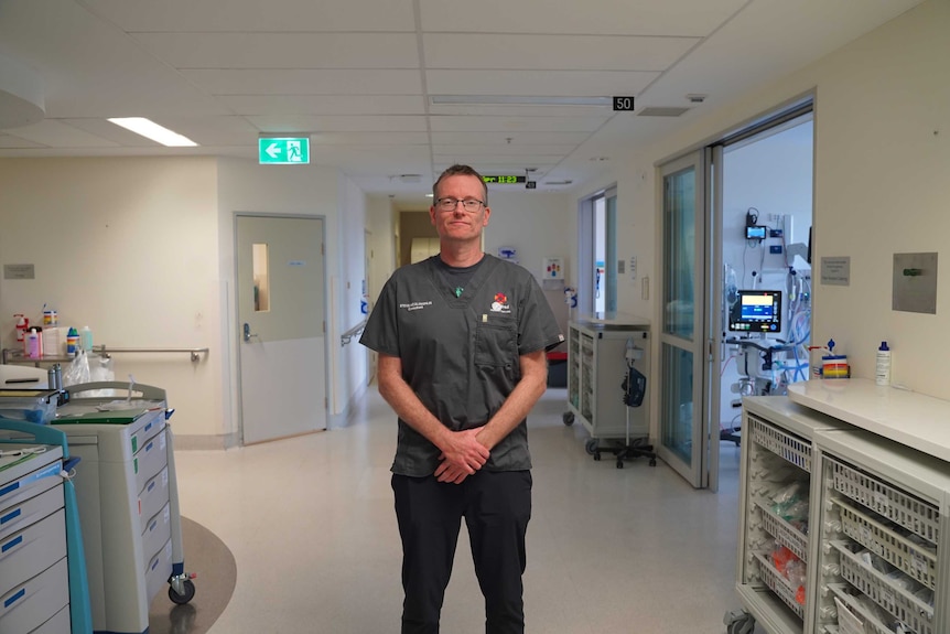 Steve McGloughlin standing in the ICU at The Alfred.