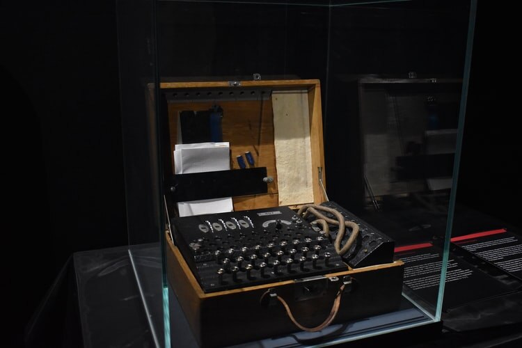 Nightlife: featuring code breaking - ABC listen