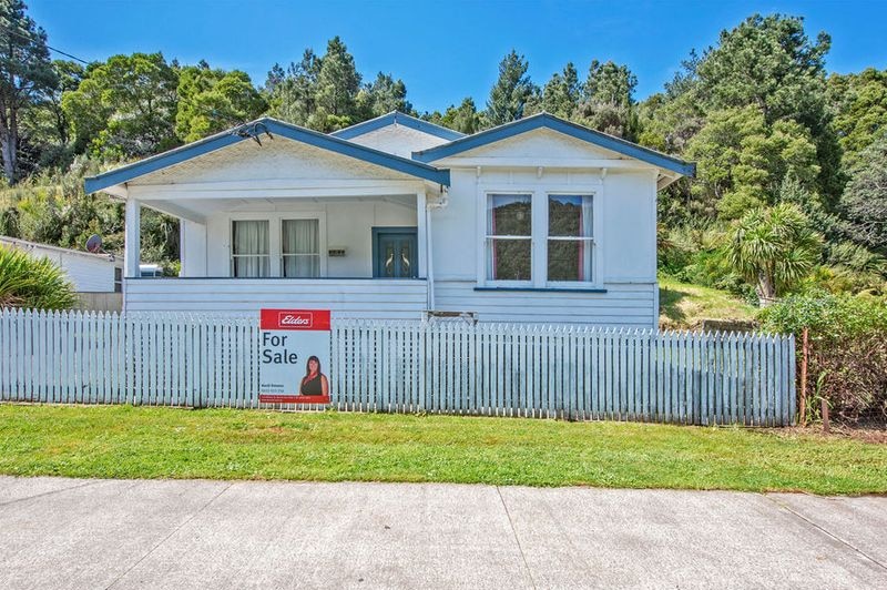 Queenstown house sold for $60,000