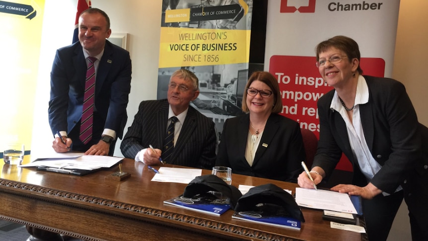 canberra and wellington business chambers sign a mou