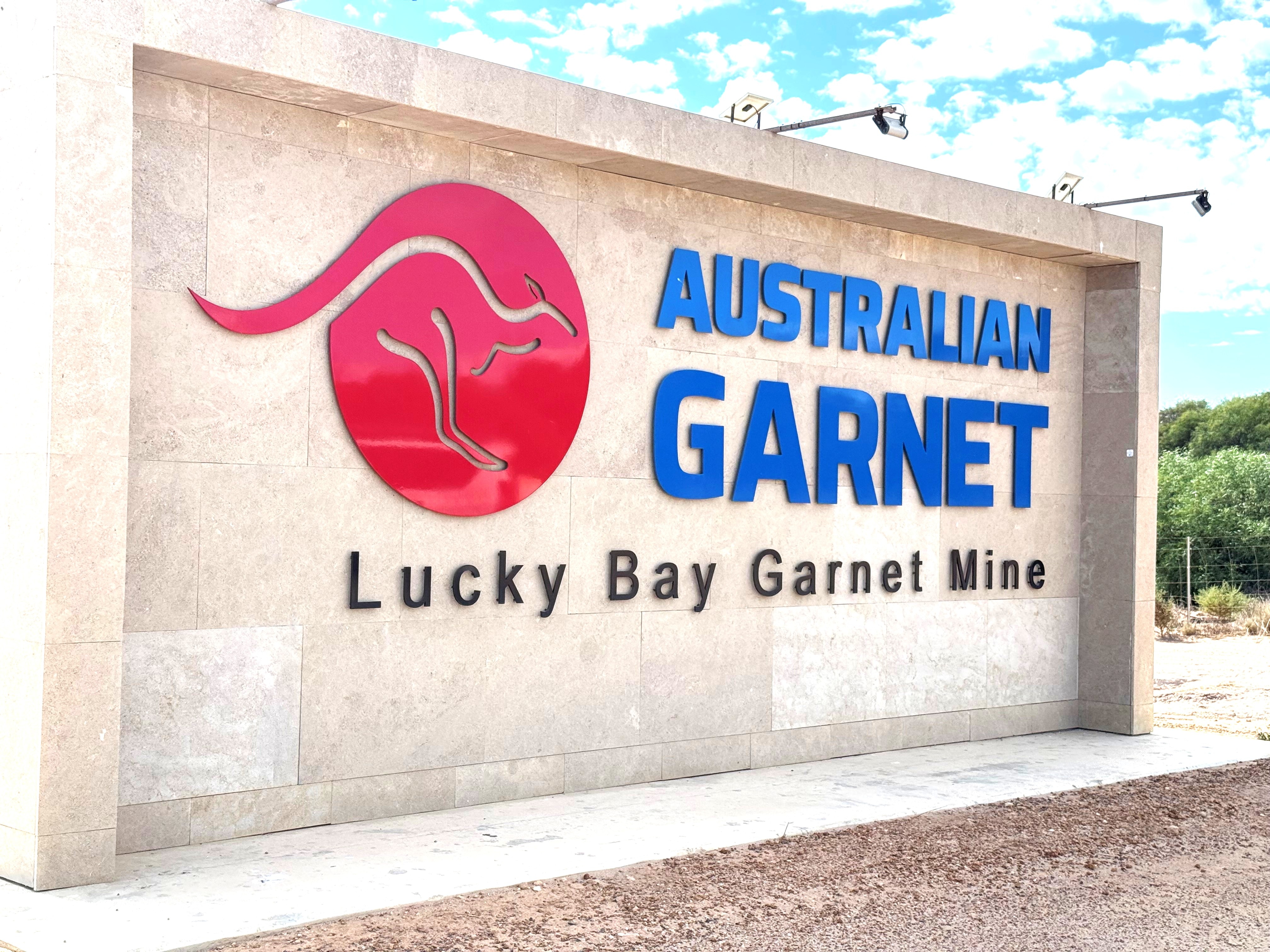 Coastal town braces for economic pain as mine closure to cost 100 jobs