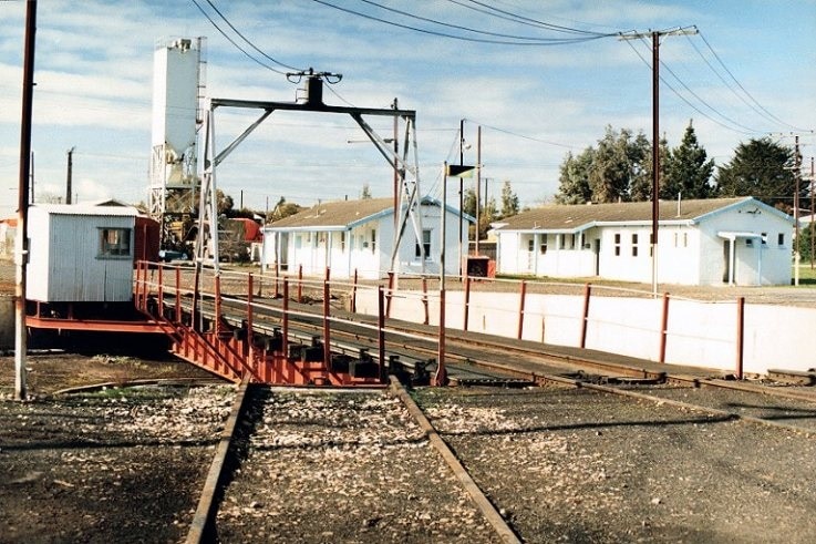 rail yard turn table