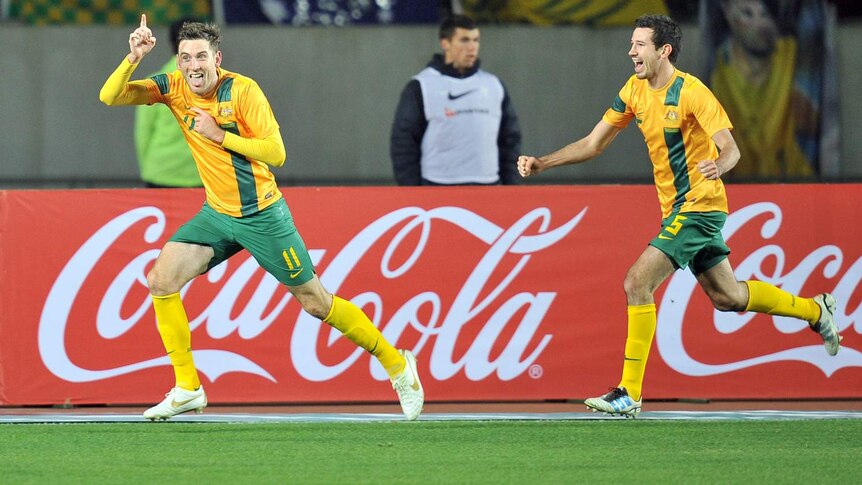 Australian defender Robbie Cornthwaite scores a late winner for the Socceroos against South Korea.