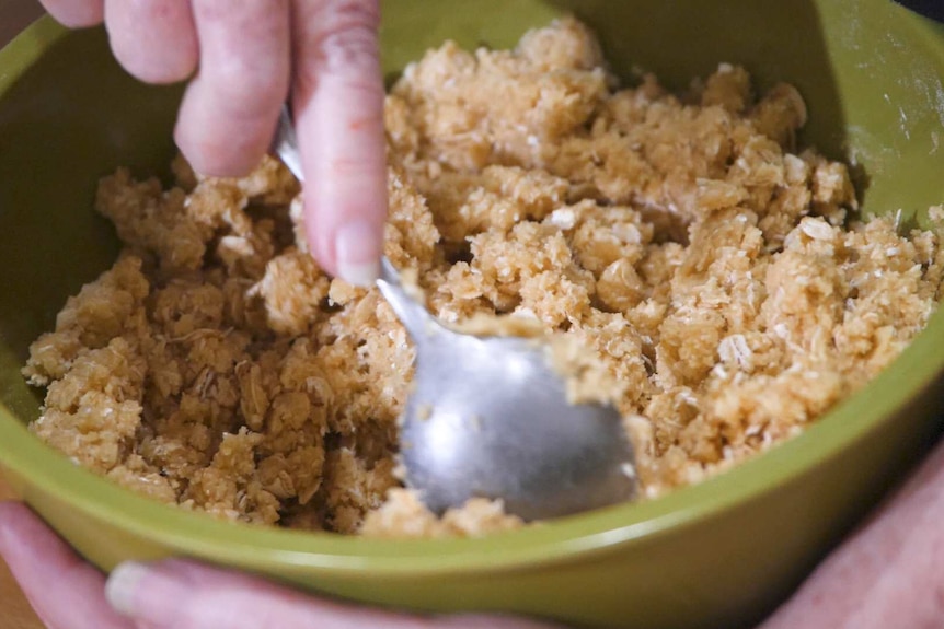 Anzac biscuit mixture