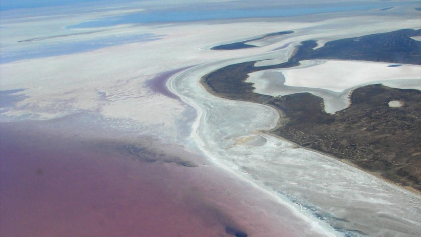 Floods and rain filling Lake Eyre fast (file photo)