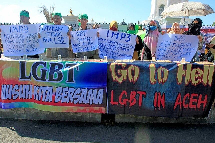 Muslim protesters hold anti-LGBT