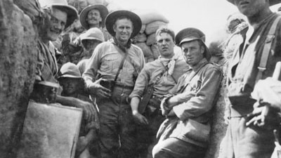 Soldiers in Gallipoli/(Courtesy Australian War Memorial)