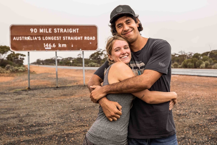 Backpackers on Nullarbor