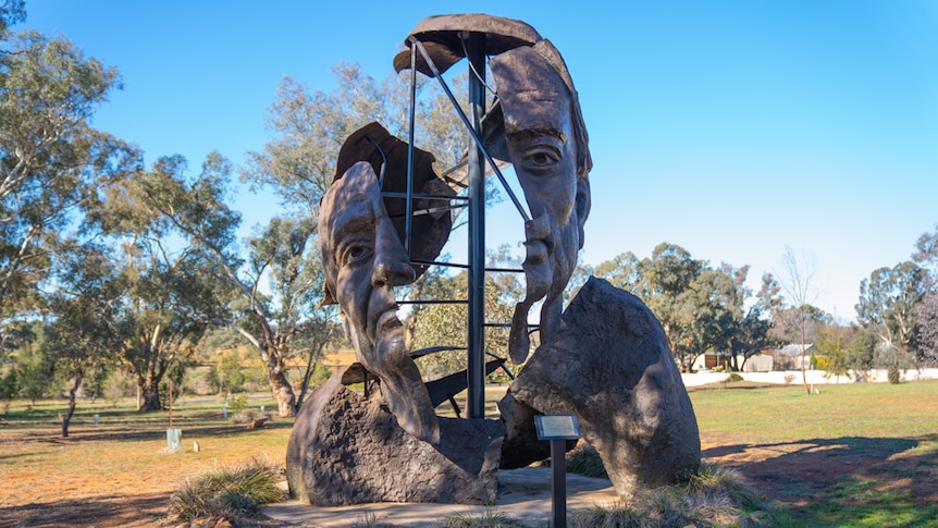 A bronze sculpture of Henry Moore in Yeoval, NSW.