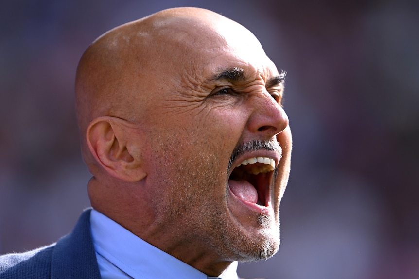 Luciano Spalletti reacts during Italy vs Switzerland Euro 2024 match.
