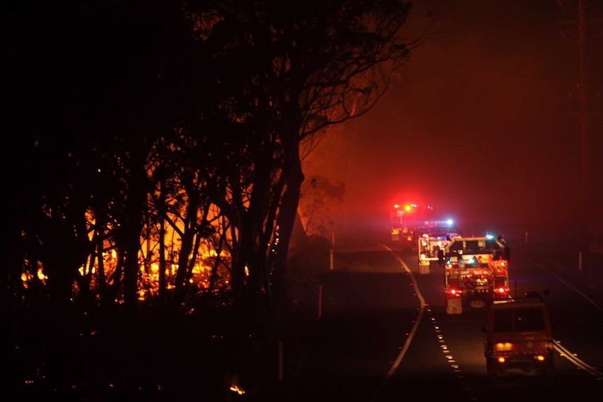 Firefighters battling bushfires in the Blue Mountains