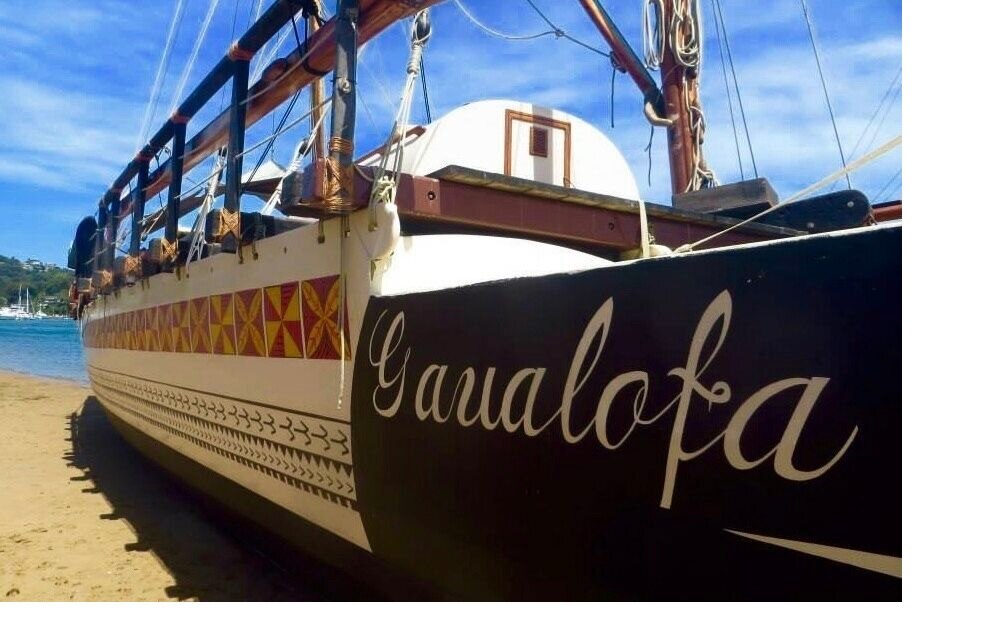 Moanas in real life Samoan man teaches his daughters traditional