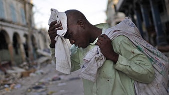 Haiti aftermath (Reuters: Carlos Barria)
