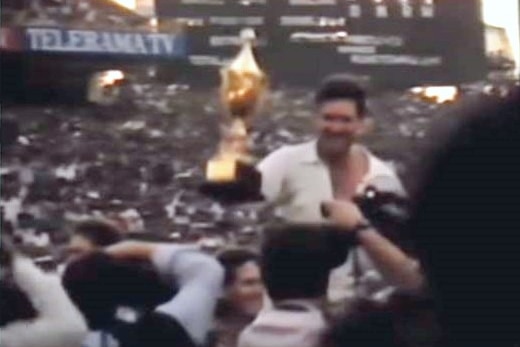 Allan Border is paraded on teammates' shoulders holding the Cricket World Cup trophy